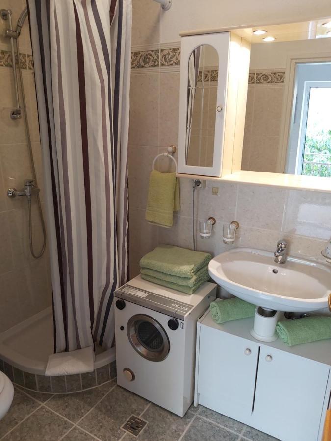 Ferienwohnung Mit 2 Schlafzimmer Oder Studio Apartment - Istrien-Fiorini Brtonigla Bagian luar foto